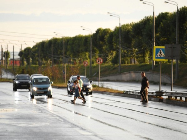 Очевидцев наездов на 23-летнего мужчину и 72-летнюю женщину разыскивают в Казани
