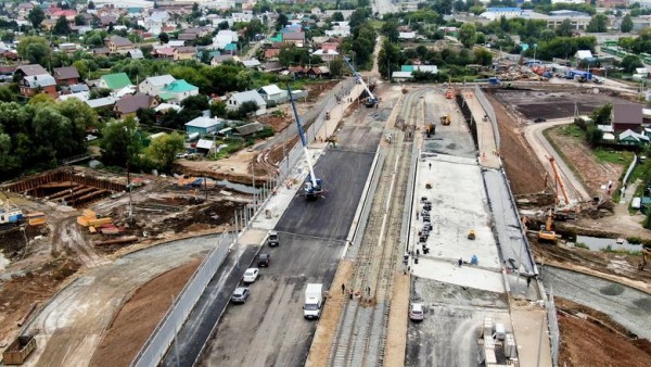 На Большом Казанском кольце прошли испытания прочности моста под трамваем