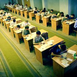 Стало известно, сколько казанских выпускников сдали ЕГЭ на 100 баллов