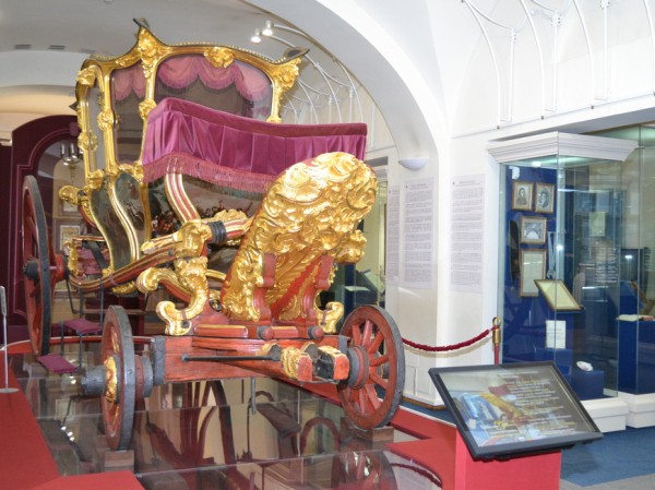 Моабитские тетради, подвеска с уточкой и трактор «Путиловец» – Национальный музей РТ расскажет о богатой истории Татарстана Моабитские тетради, подвеска с уточкой и трактор «Путиловец» – Национальный музей РТ расскажет о богатой истории Татарстана