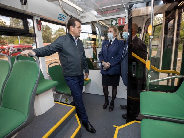 К концу августа на маршрут №5 в Казани выйдут 18 новых трамваев К концу августа на маршрут №5 в Казани выйдут 18 новых трамваев