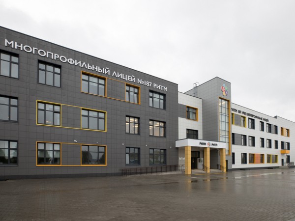 Ильсур Метшин: &laquo;Это не шоурум, не показательный пример &ndash; это стандартная муниципальная школа&raquo;