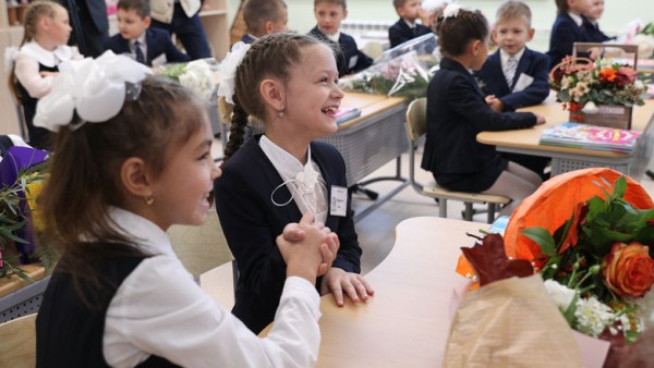 Школьных линеек на 1 сентября в Казани в этом году не будет