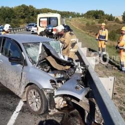 В Татарстане столкнулись микроавтобус и легковушка - двоих не удалось спасти