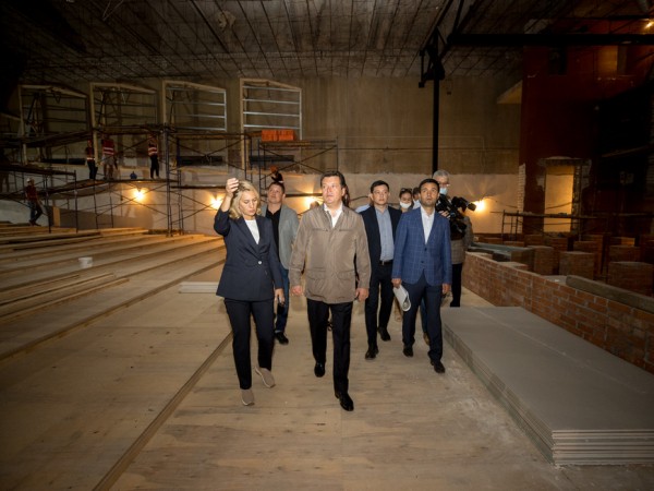 Ильсур Метшин проконтролировал ход реконструкции культурного центра &laquo;Чулпан&raquo;