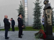 В МВД по Республике Татарстан состоялось открытие сквера и бюста министра внутренних дел ТАССР Салиха Зелялетдиновича Япеева