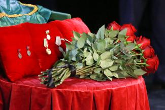 &laquo;Она была честью и совестью нашей эстрады&raquo;: Хамдуну Тимергалиеву похоронили на новом кладбище &laquo;Курган&raquo;