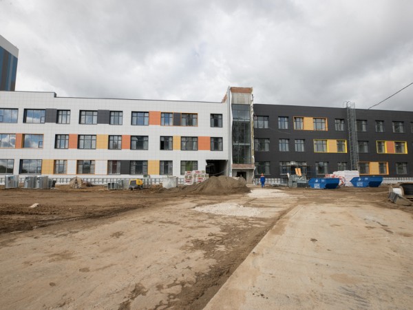До конца 2020 года в ЖК &laquo;Салават купере&raquo; достроят еще одну школу на 1224 ученика