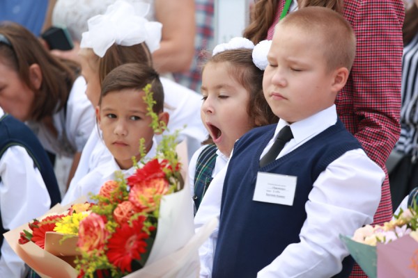 &laquo;А мы сюда по прописке попали!&raquo;: в Казани открыли &laquo;шаймиевскую&raquo; школу, в которой 16 первых классов 