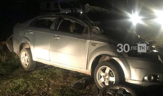 Иномарка вылетела с трассы в Татарстане, водитель в коме (ФОТО)
