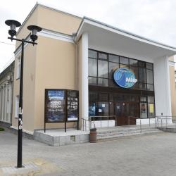 &laquo;Мир&raquo; снова открыл свои двери