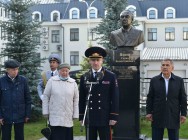 В МВД по Республике Татарстан состоялось открытие сквера и бюста министра внутренних дел ТАССР Салиха Зелялетдиновича Япеева