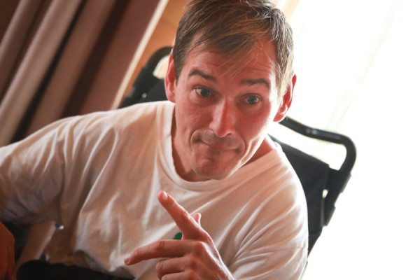 &laquo;Ну не издевательство?&raquo;: казанскому инвалиду испортили дорогую немецкую коляску, которую он выпросил у президента 