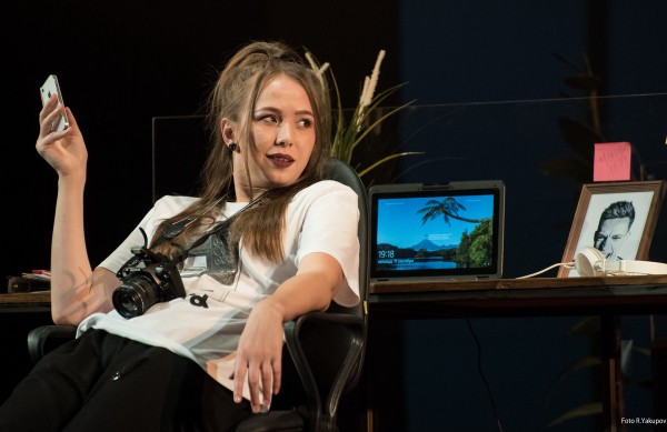 В театре Камала состоялась премьера спектакля "Женюсь.tat" (ФОТОРЕПОРТАЖ)