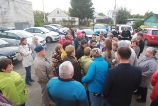 «Напокупали машин, а на стоянку денег жалко?»: казанцы, попавшие в программу «Наш двор», ссорятся из-за парковок «Напокупали машин, а на стоянку денег жалко?»: казанцы, попавшие в программу «Наш двор», ссорятся из-за парковок