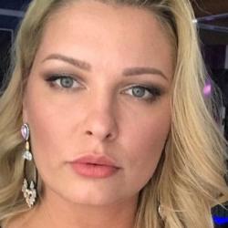 &laquo;Стать моделью plus size никогда не поздно&raquo;: казанская манекенщица рассказала о нюансах своей профессии