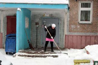 На смену разбежавшимся дворникам в Казани придет железный снегоуборщик