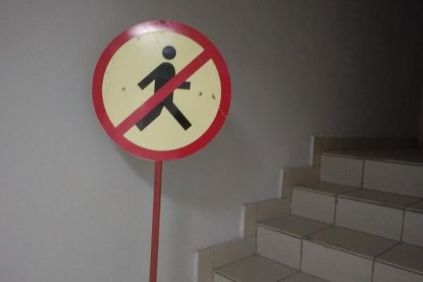 Уходя, гасите свет: казанский ТЦ &laquo;Мебельград&raquo; решил переехать в Интернет. Кто следующий? 