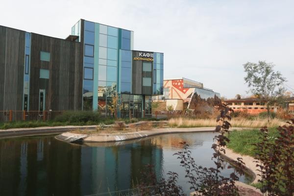 В казанский зоопарк &laquo;Река Замбези&raquo;, куда никак не доедут слон и жираф, решили вбухать еще полмиллиарда