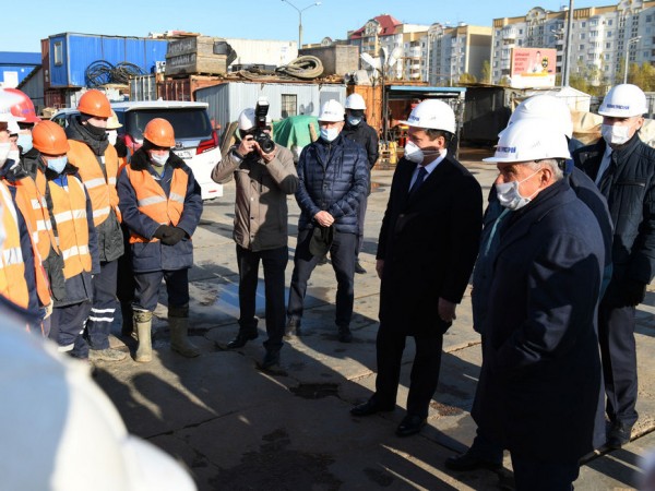 Рустам Минниханов и Ильсур Метшин осмотрели строящуюся станцию &laquo;Сахарова&raquo; второй линии казанского метро