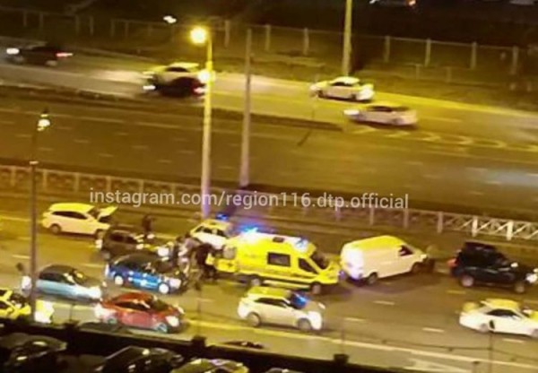 В Казани водитель попал под колеса собственного авто В Казани водитель попал под колеса собственного авто