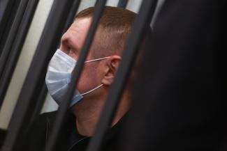 &laquo;Я же пистолет добровольно выдал!&raquo;: дело об уличной разборке со стрельбой в Казани дошло до суда