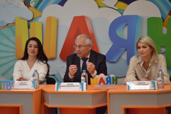 Детский телеканал "ШАЯН ТВ" провел пресс-завтрак для блогеров и журналистов (ФОТО)
