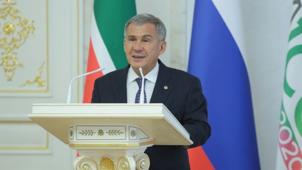 Минниханов: В течение многих лет Конституция эффективно защищает права граждан