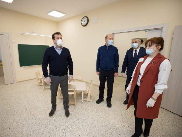 И.Метшин: &laquo;Сегодня мы задаем стандарт: строим не только жилой фонд, но и социальные учреждения в пешей доступности&raquo;