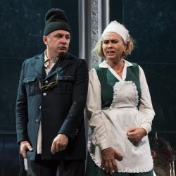 В театре Камала состоялась премьера спектакля "На закате" (ФОТО) В театре Камала состоялась премьера спектакля "На закате" (ФОТО)