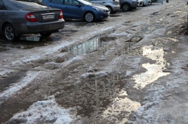 Наденьте шипы! Татарстанцев предупредили о сильной гололедице