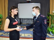 Сотрудники МВД навестили воспитанников подшефного Чистопольского детского дома Сотрудники МВД навестили воспитанников подшефного Чистопольского детского дома