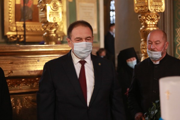 Митрополит Феофан обрел вечный покой в воссозданном им соборе