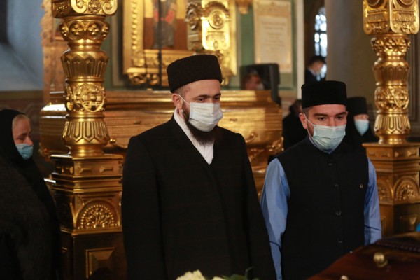 Митрополит Феофан обрел вечный покой в воссозданном им соборе