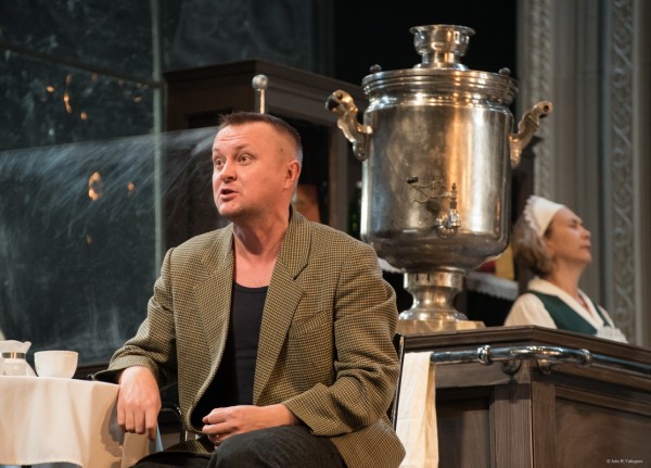 В театре Камала состоялась премьера спектакля "На закате" (ФОТО) В театре Камала состоялась премьера спектакля "На закате" (ФОТО)