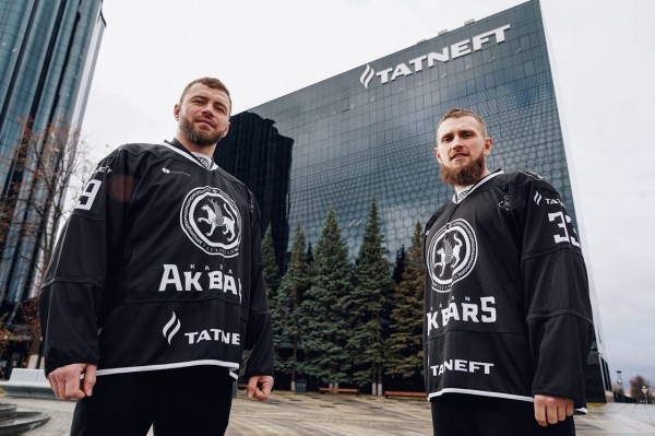 «Татнефть» представила форму «Ак Барса» из переработанного пластика
«Татнефть» представила форму «Ак Барса» из переработанного пластика