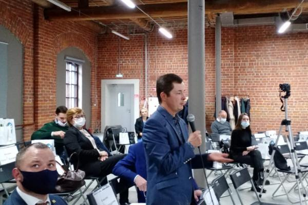 &laquo;Кто такой отец, что он делает в семье&hellip;&raquo;: в Казани искали &laquo;мужской след в демографии&raquo;