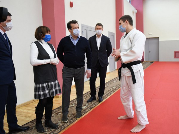 В казанской спортивной школе олимпийского резерва &laquo;Тасма&raquo; капитально отремонтировали зал дзюдо и заменили беговые дорожки