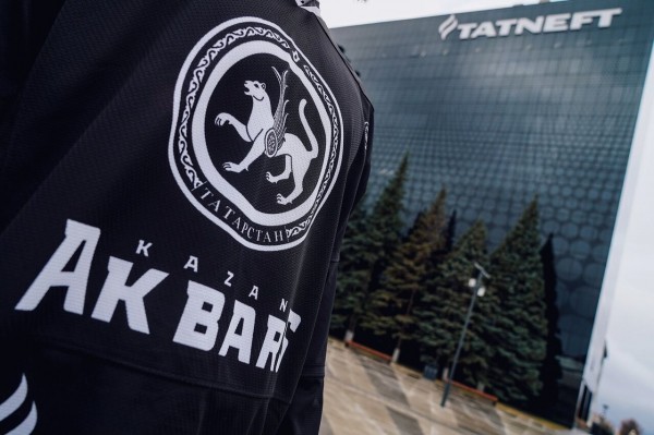 «Татнефть» представила форму «Ак Барса» из переработанного пластика
«Татнефть» представила форму «Ак Барса» из переработанного пластика