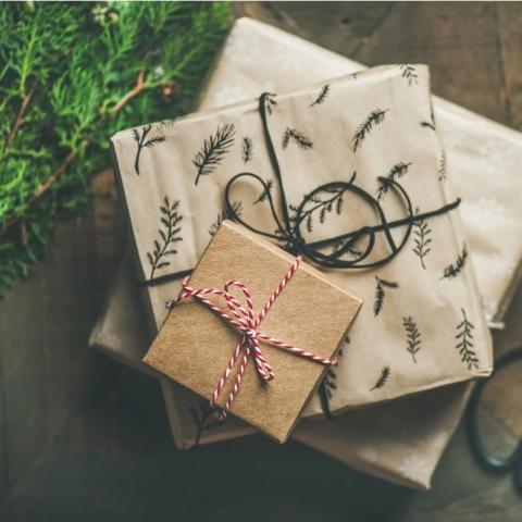 Россияне перечислили худшие новогодние подарки