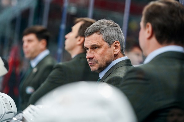 
              Дмитрий Квартальнов: &laquo;Хотели перевернуть матч, но нахватали удалений&raquo;            