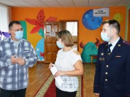 Сотрудники МВД навестили воспитанников подшефного Чистопольского детского дома Сотрудники МВД навестили воспитанников подшефного Чистопольского детского дома