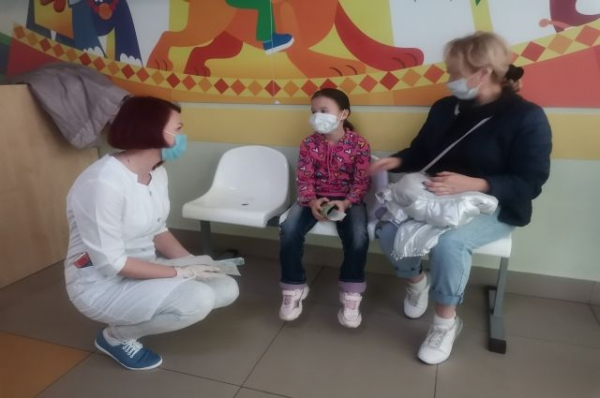 Не спасли ни маму, ни ребёнка. Певица с COVID умерла в роддоме в Казани