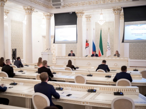 И.Метшин на I заседании Молодежного парламента Казани: «Ваша задача – представлять всю молодежь Казани во всем ее многообразии» И.Метшин на I заседании Молодежного парламента Казани: «Ваша задача – представлять всю молодежь Казани во всем ее многообразии»