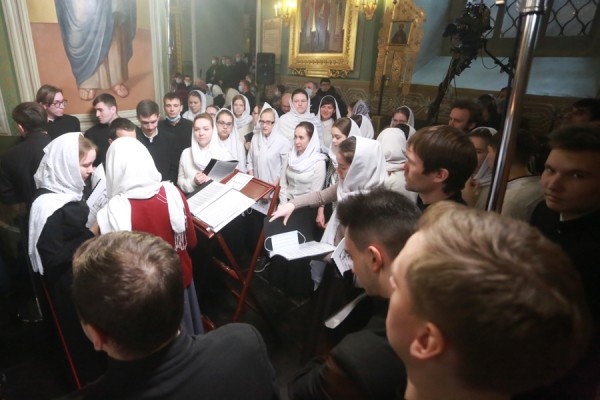 Митрополит Феофан обрел вечный покой в воссозданном им соборе