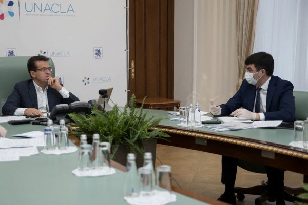 &laquo;Вам не видно, как мне стыдно&raquo;: мэр Казани пообщался с предпринимателями