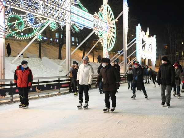 Рустам Минниханов и Ильсур Метшин осмотрели праздничную площадку в парке &laquo;Черное озеро&raquo;
