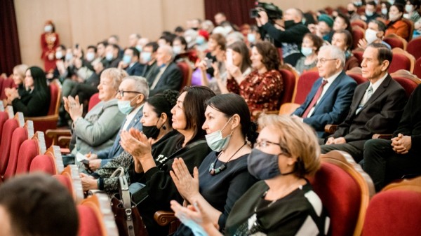В Казани прошел концерт Ильгама Валиева (ФОТО)