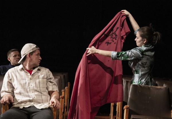 В театре Камала состоялась премьера "Я не вернусь" (ФОТО) В театре Камала состоялась премьера "Я не вернусь" (ФОТО)