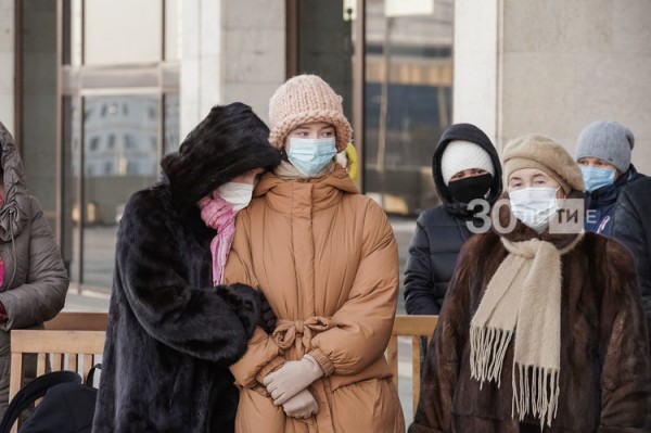 Последние аплодисменты: в Казани простились с актером Айдаром Хафизовым (ФОТО)